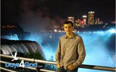 Возле Niagara Falls, вечером